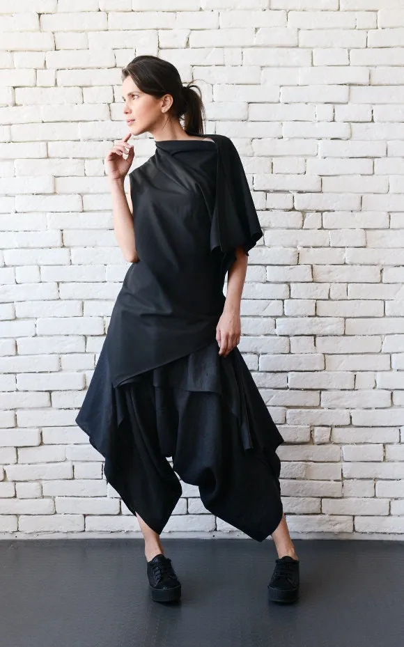 Black Asymmetric Top