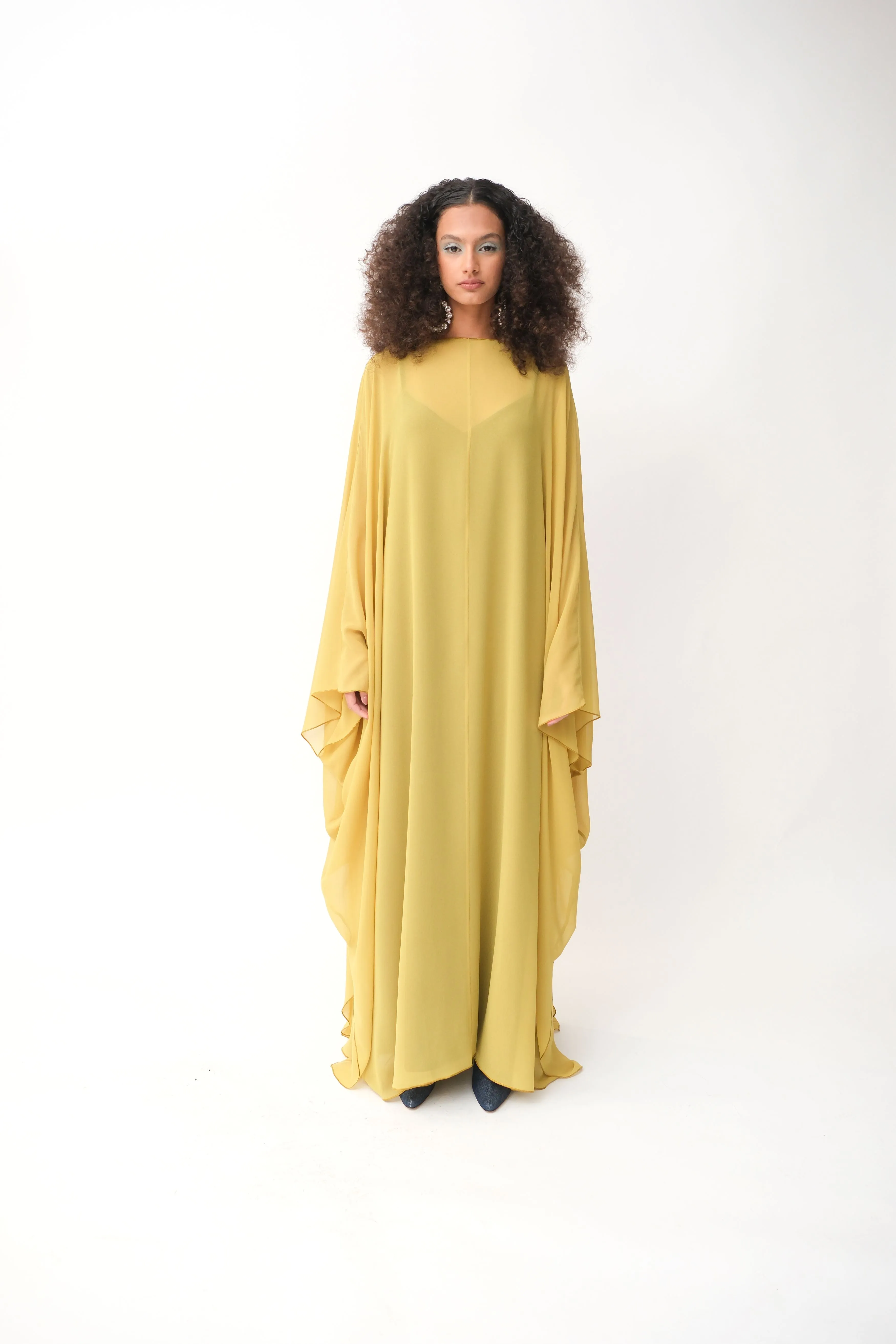 CHIFFON BISHT BOX CUT