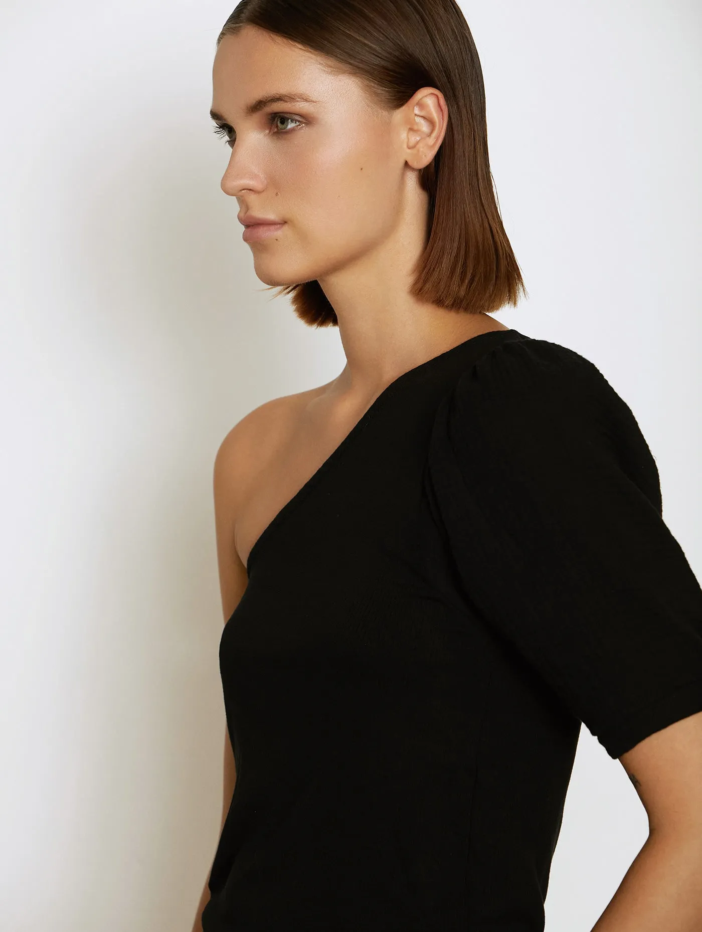 Skatie Asymmetric Top in Khol